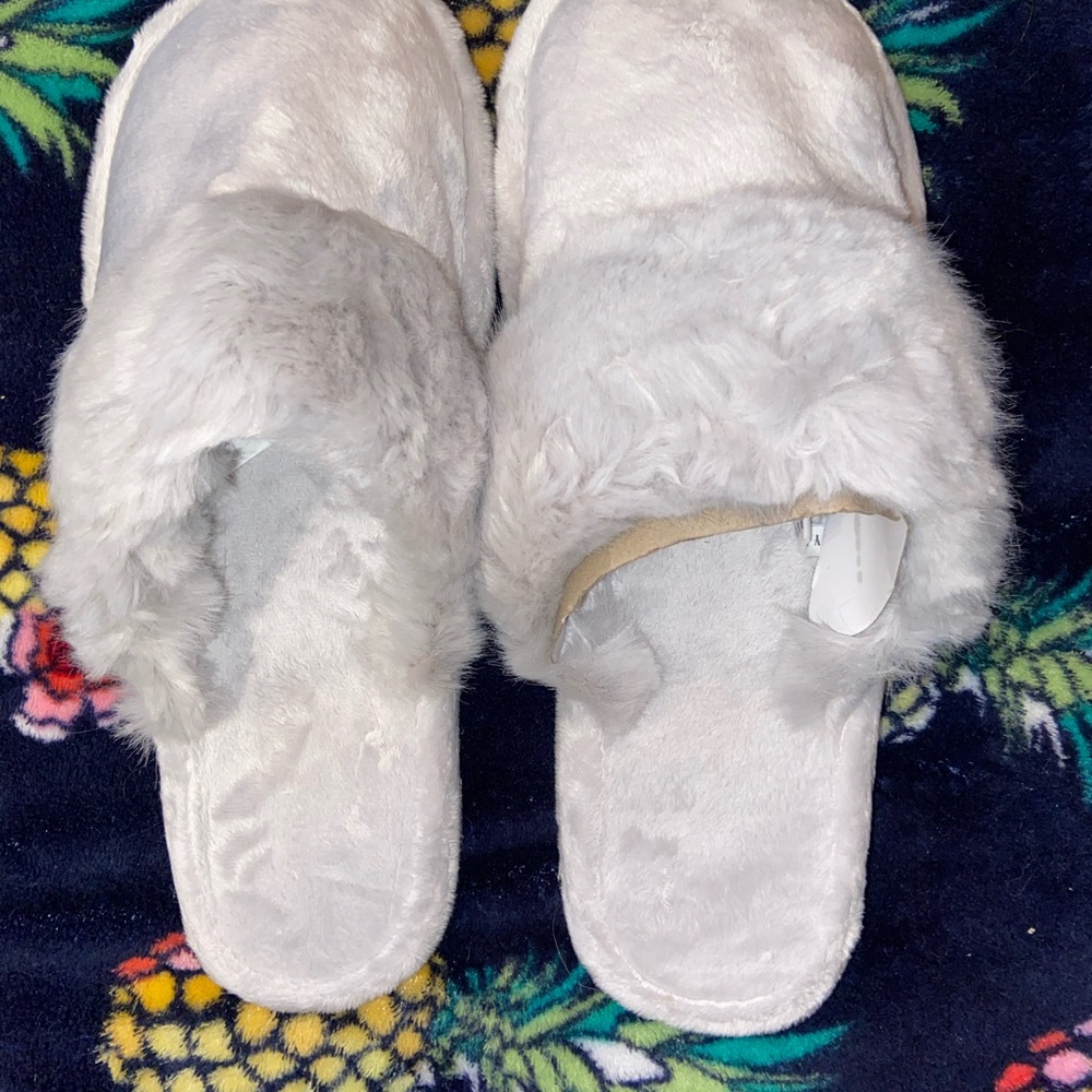 Pottery barn slippers